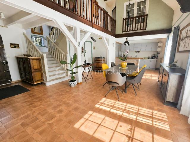 Maison familiale individuelle de 145m² Garage + Sous sol partiel