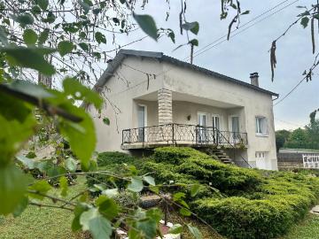 Maison familiale lumineuse avec grange et dépendance – Fort. 126m² L'Isle Jourdain
