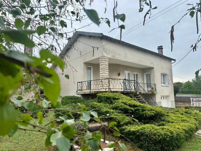 Maison familiale lumineuse avec grange et dépendance – Fort. 126m² L'Isle Jourdain