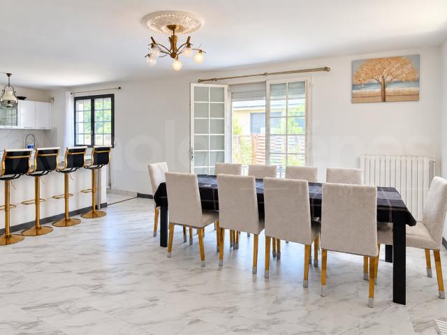 Maison familiale lumineuse avec vie de plain pied possible. 136m² Rennes