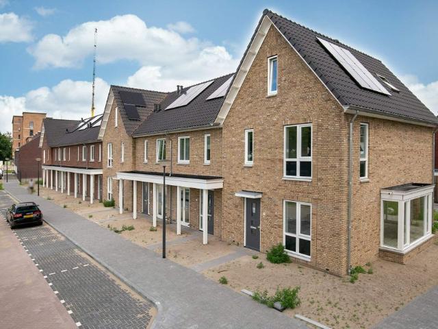 Maison familiale Loevensteinlaan 85, Oosterhout À louer