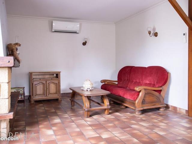 Maison familiale pleine de charme – 5 chambres – Grand terrain – Proche Ria