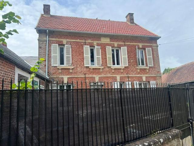 Maison familiale proche de NOAILLES