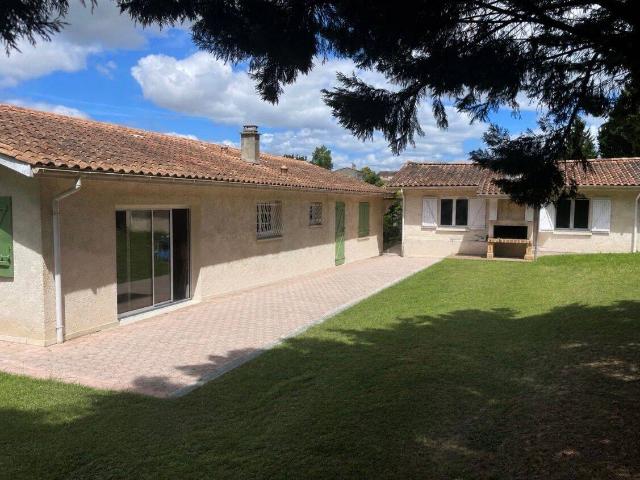 Maison familiale rénovée – 120 m² – 3 chambres – jardin 1000 m²