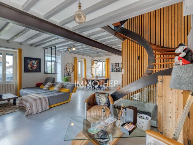 Maison familiale rénovée avec 7 chambres Villard Bonnot L