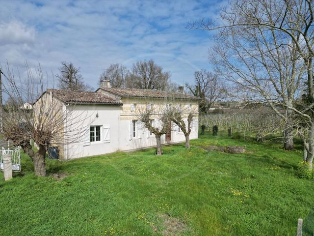 Maison familiale rénovée avec vue sur Saint Émilion 181m² Saint Emilion