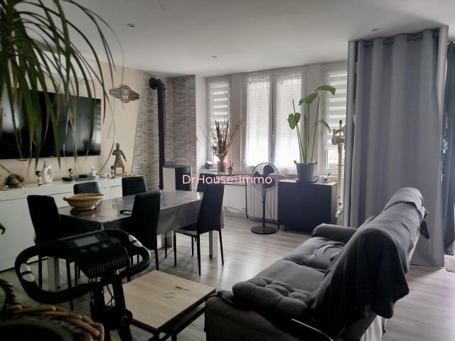 Maison familiale rénovée avec piscine