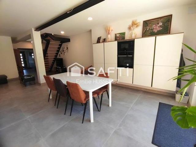 Maison familiale rénovée de 166m²