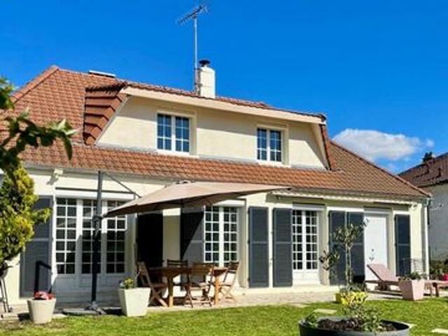 Maison familiale rénovée, Secteur pavillonnaire