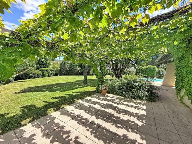 Maison familiale, sur un terrain exceptionnel de 3000 m²