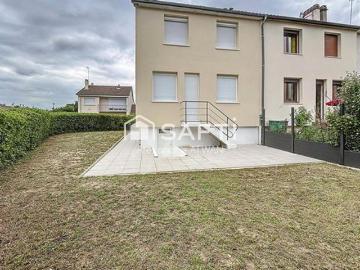 Maison familiale Située dans un quartiers particulièrement calme privilégié maison en EXCELLENT ETAT, entièrement rénovée