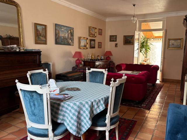Maison familiale 142 m² avec jardin, garage et potentiel de surélévation