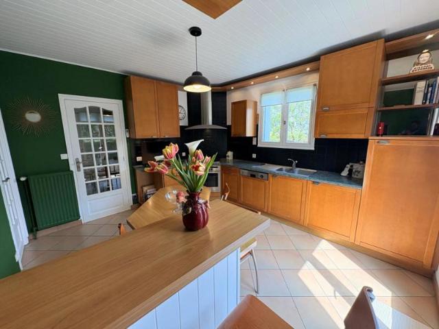 Maison familiale 145 m² – 4 chambres + bureau – Jardin 674 m² – Calme & exposition Sud
