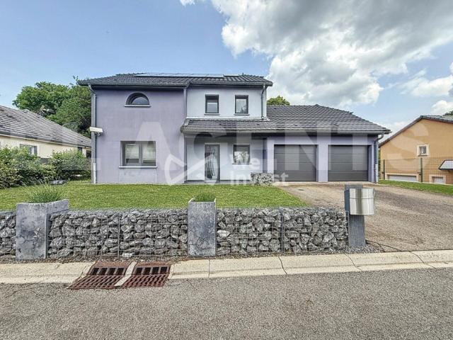 Maison familiale 153 m² avec piscine & terrain 900 m² – sect