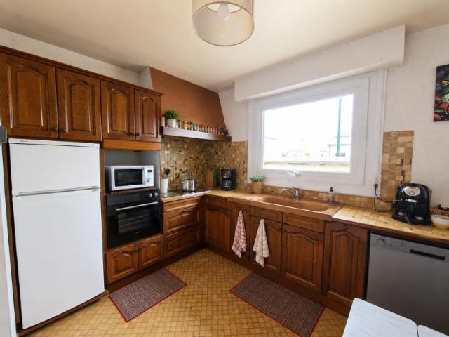 Maison familiale 151 m2 avec grand jardin arboré Pithivier