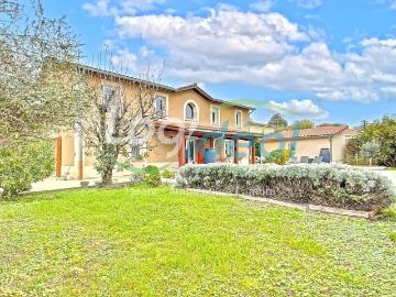 Maison familiale 151 m2 Piscine, grand terrain 930 m2