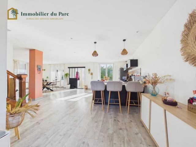 Maison familiale 152 m² avec grande pièce de vie 4 chambres – Proche accès autoroute