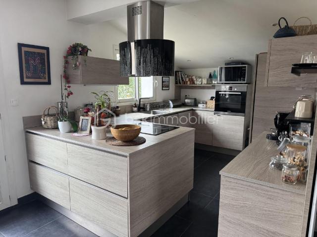 Maison familiale 160 m² – 494 900 € – Morangis