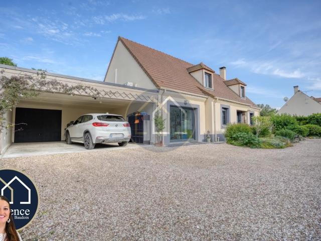 MAISON FAMILIALE 160 M² – 6 CHAMBRES – TERRAIN 1 020 M² – AUCUN