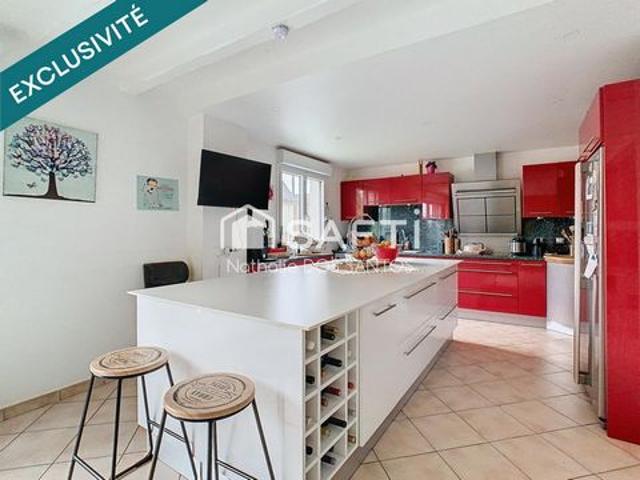 Maison familiale 165m² + sous sol total de 100m²