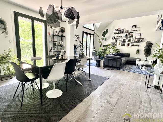 Maison familiale 185m2 1 chambre avec sde au RDC Garage