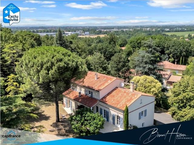Maison familiale – 188m² – 5 chambres – jardin de plus de 38. 188m² Saubens