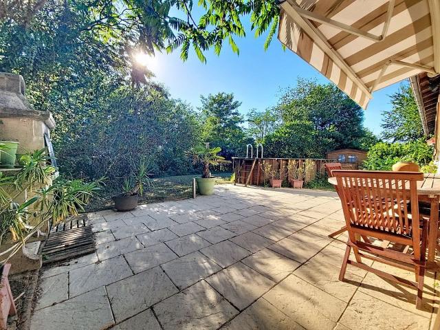 Maison Familiale 112m2 5 Chambres Terrain 1449m2 112m² Jassans Riottier