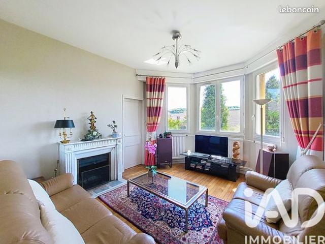 Maison familiale 11 pièces 232 m²