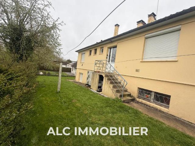 Maison familiale 123 m2 avec sous sol Ravigny 53