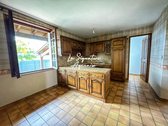 Maison Familiale 135M², 3 Chambres, Garage Et Jardin 135m² Valence d'Agen
