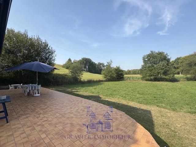 Maison familiale 220 m2 avec Terrain de 2 600 m2 au Calme