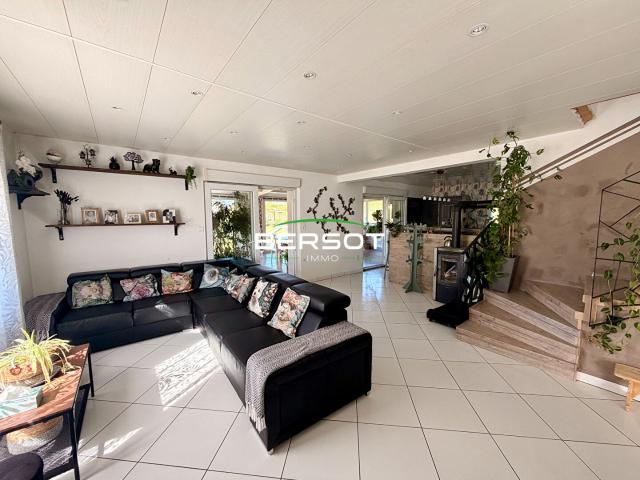 Maison familiale 230 m2 à Oye et Pallet