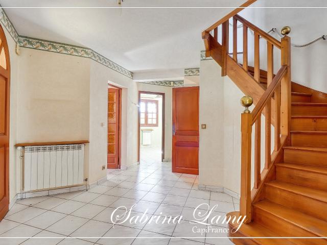 Maison familiale 230 m² – 5 chambres – Sous sol total – Mareuil en Brie terrain 3558m²