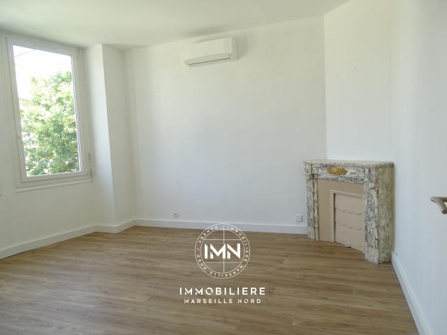 Maison familiale 2 niveaux avec garages Marseille 15e