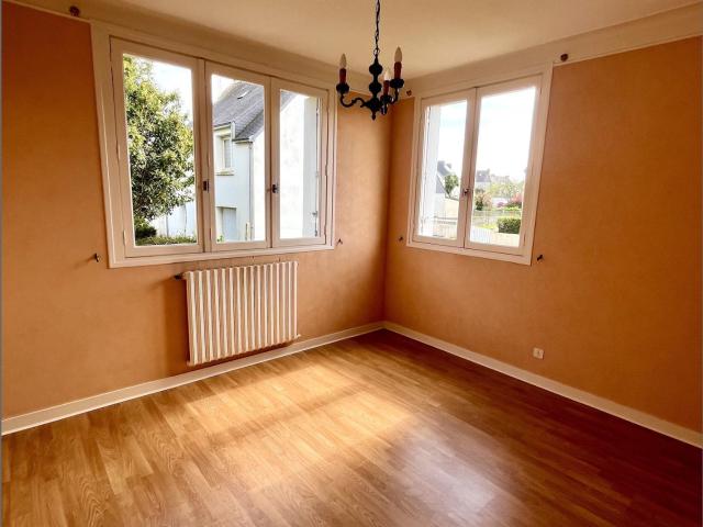 MAISON FAMILIALE