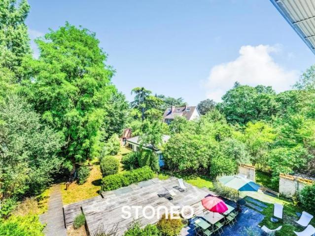 Maison familiale 326m², 10 pièces, terrain 1700m², Rueil Malmaison Centre/Bois Préau