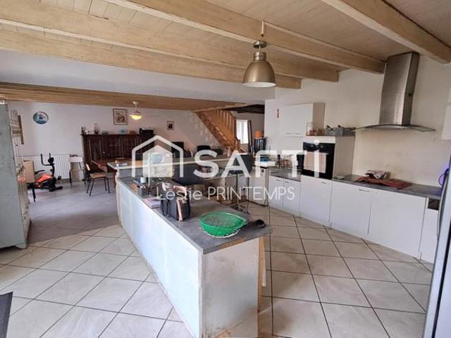Maison familiale 3 chambres avec dépendances
