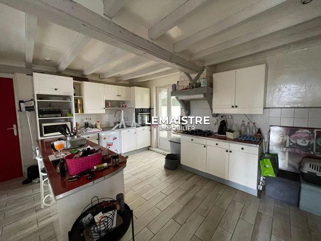 Maison familiale 3 chambres + garage et jardin 1600 m²