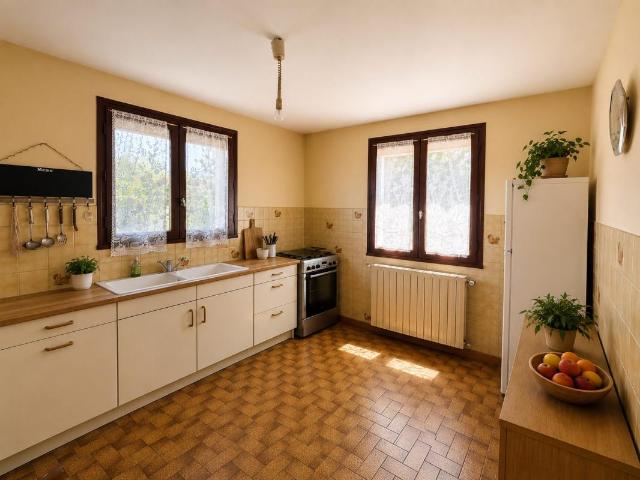 MAISON FAMILIALE