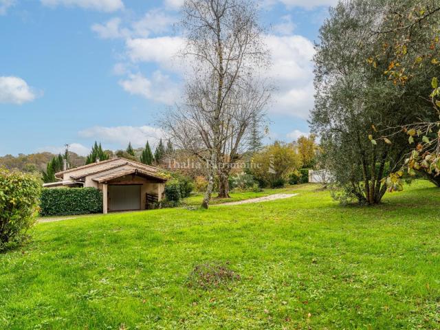 Maison familiale 4 chambres avec dépendance et grand terrain. 170m² Branne