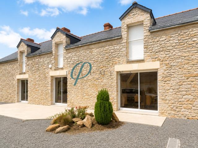 Maison familiale 4 chambres dont 2 de plain pied Proche commerces et piscine