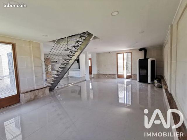 Maison familiale 4 pièces 127 m²