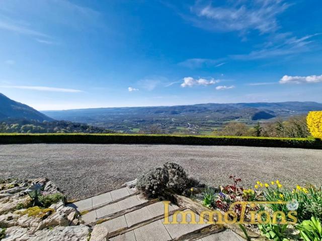 Saint Gervais – Villa clé en main avec vue panoramique exceptionnelle & 3 200 m² de terrain