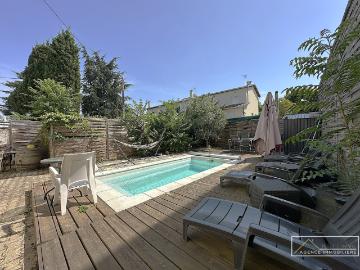 Maison familiale 5 chambres avec piscine