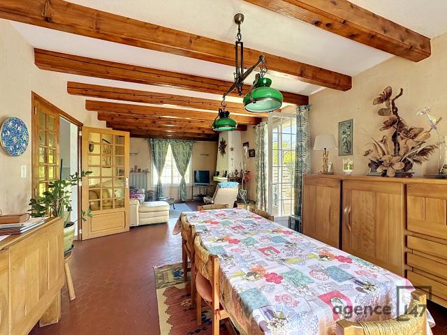Maison familiale 5 chambres Garage Jardin