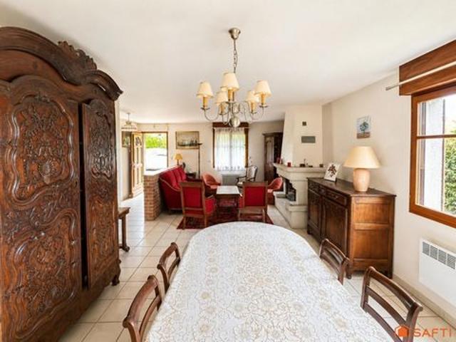 MAISON FAMILIALE, 5 CHAMBRES ET SOUS SOL COMPLET