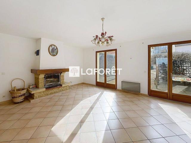Maison familiale 5 pièce s 150 m2