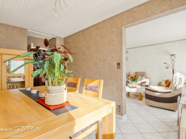 Maison familiale 5 pièces 3 chambres et un bureau jardin et sous sol complet à Liverdun – Rond Chêne