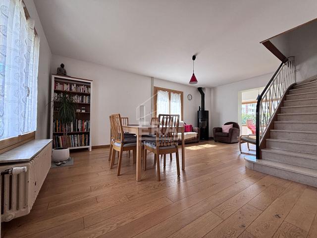 Maison familiale 5 pièces 4 chambres Orléans Sud Saint Marceau
