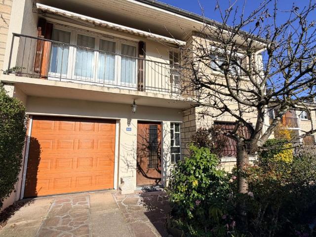 Maison familiale 5 pièces 86 m², située à Taverny, Quartier Mermoz Les Ecouardes